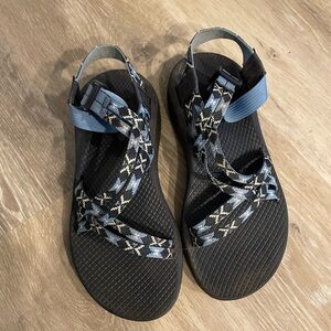 Stylish Women's Sandals in Black and Blue